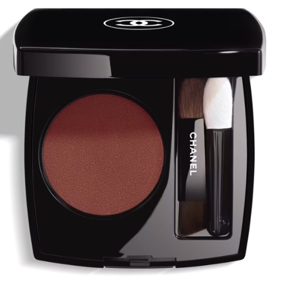 CHANEL Other - CHANEL EYESHADOW 240 Brun Fauve